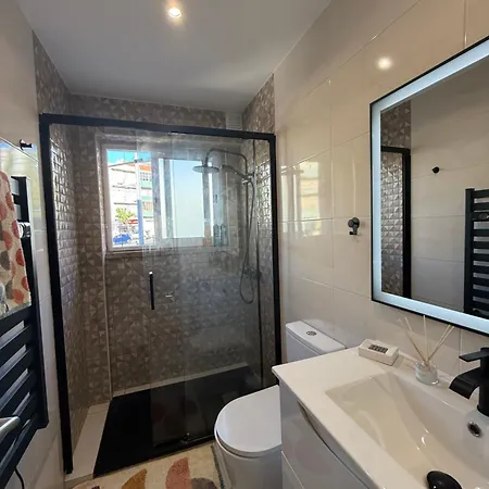 Casa Solace * Almada